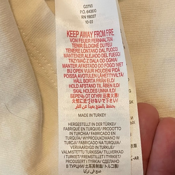 Cute mini Boden tee says ‘Solar Power’ size‎ 2-3T - Picture 2 of 5